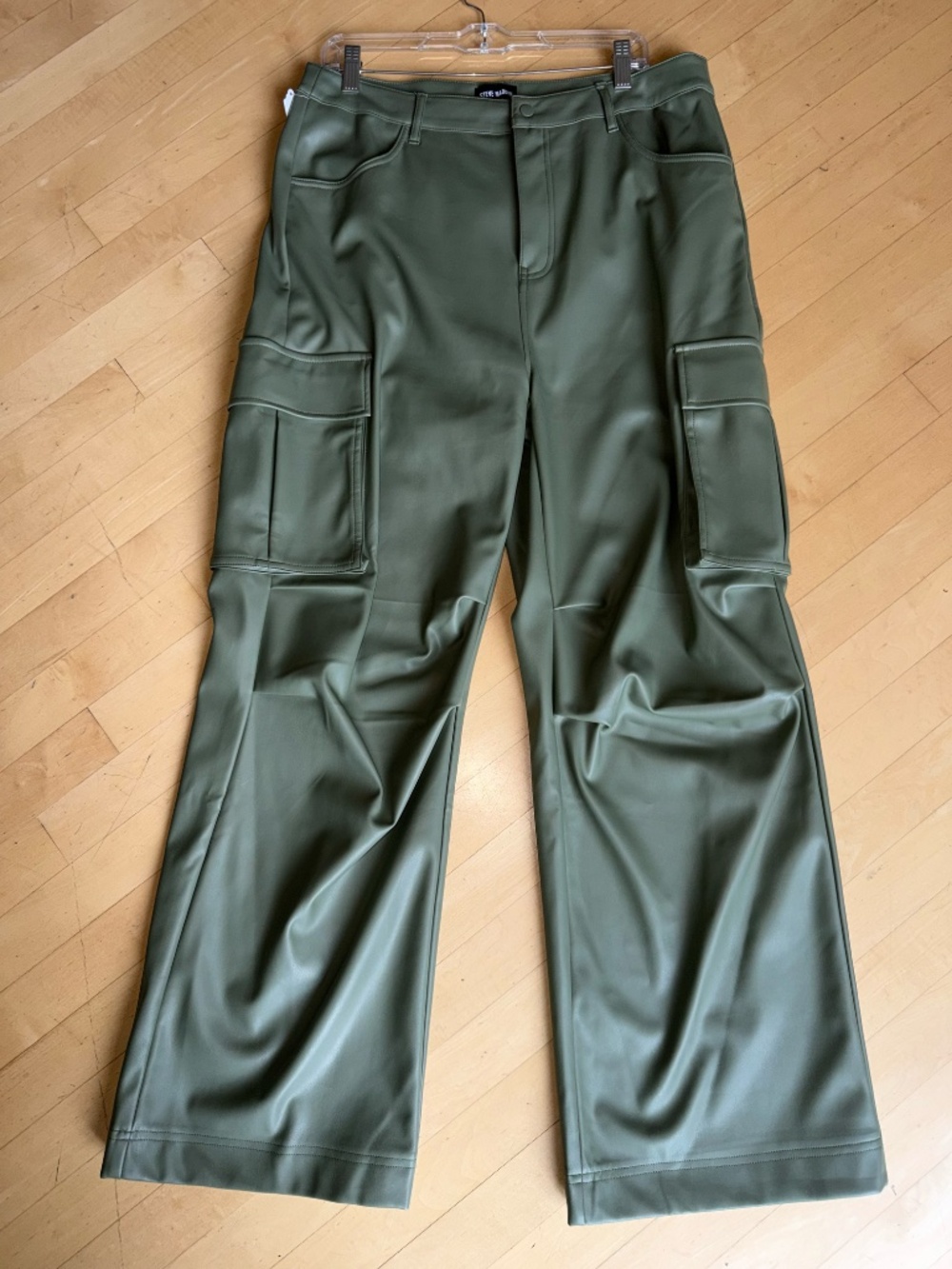 Steve Madden Vegan Cargo Wide Leg Pant, XL, GP1601 - Picture 3 of 4